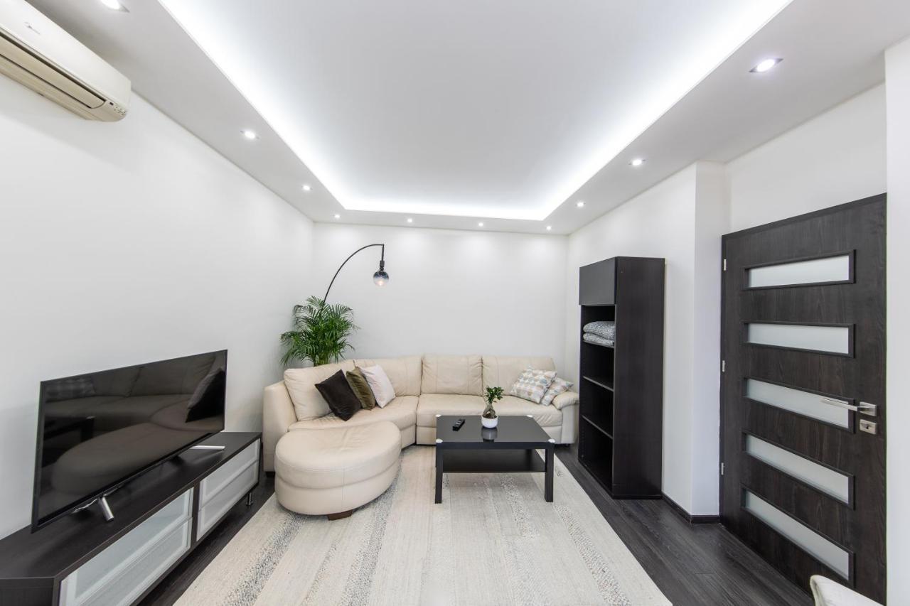 Spacious 3-Room Apartment With Free Parking Βουδαπέστη Εξωτερικό φωτογραφία